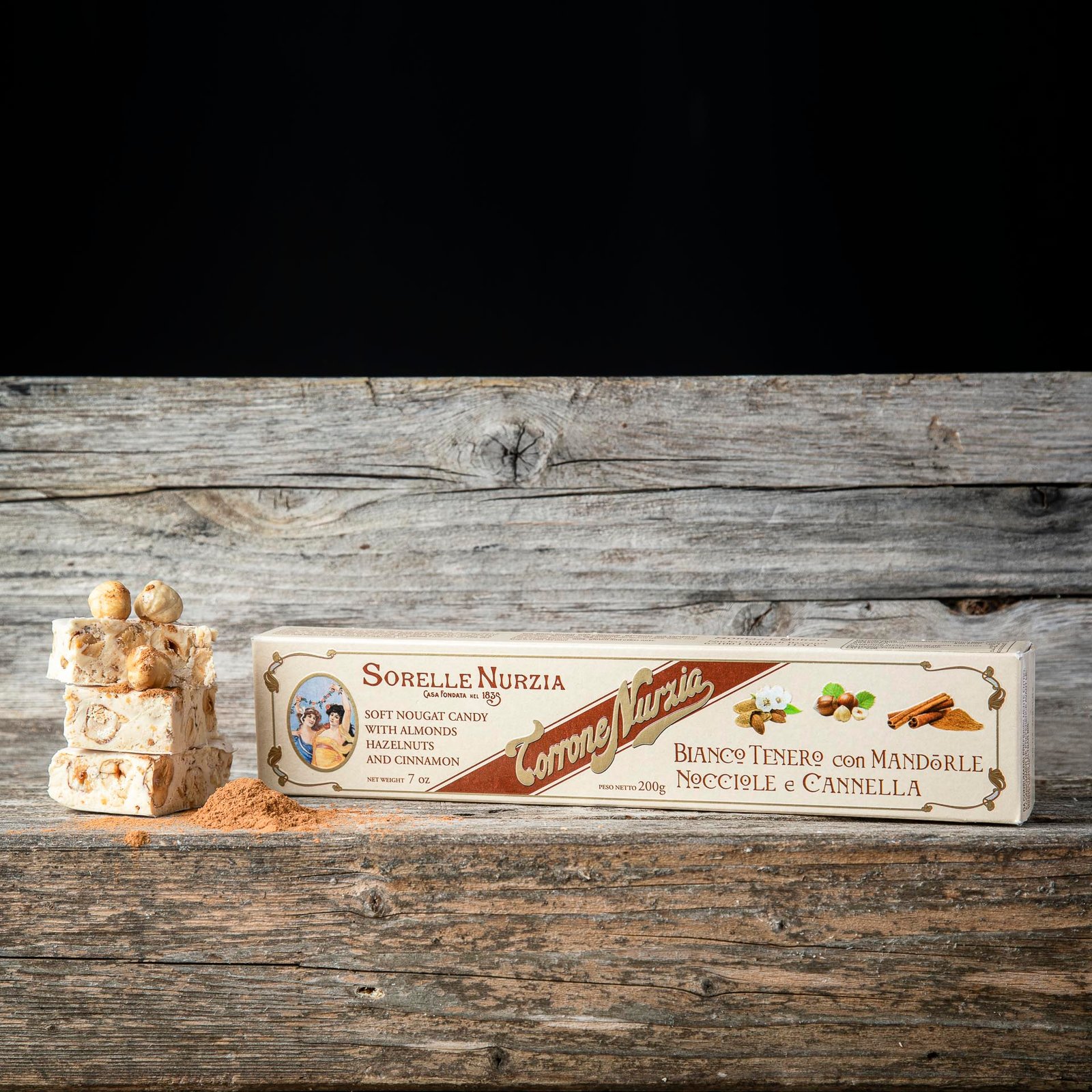 TORRONE BIANCO TENERO MANDORLE, NOCCIOLE E CANNELLA – STECCA DA 200g
