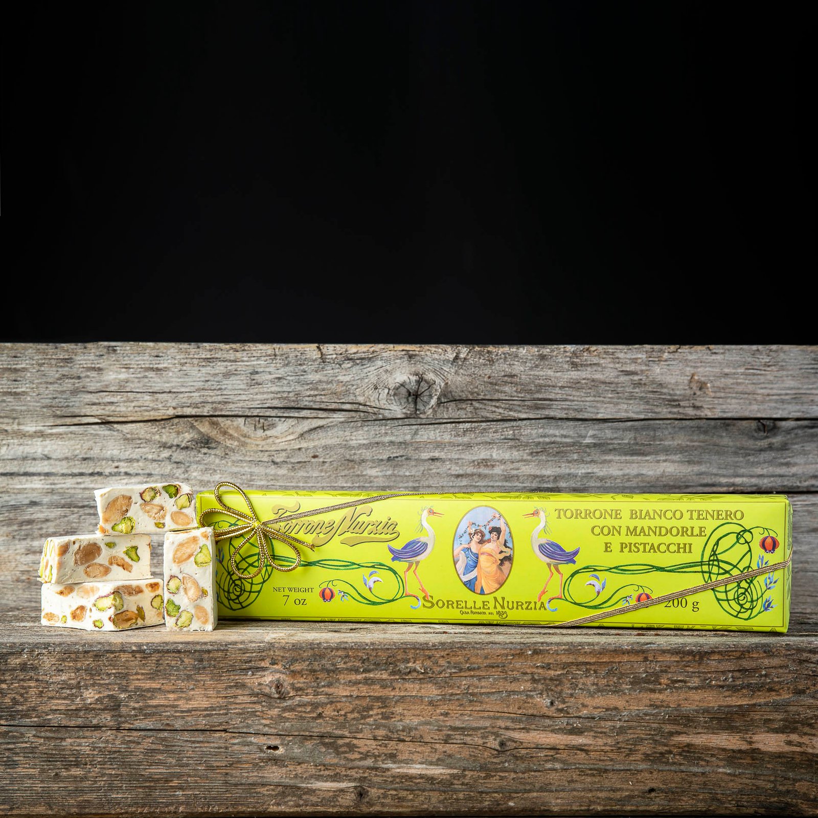 TORRONE BIANCO TENERO CON MANDORLE E PISTACCHI – STECCA DA 200G – INCARTO A MANO
